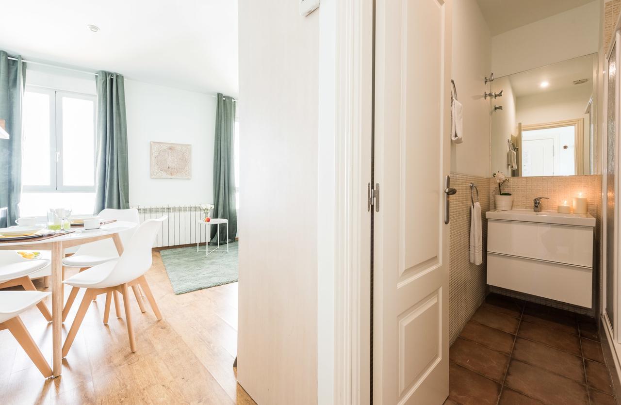 Gran Via I Santa Ana Apartment มาดริด ภายนอก รูปภาพ